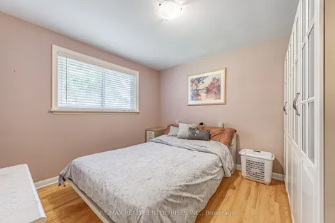 2694 Truscott Drive, ON L5J 2B7