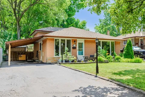 2694 Truscott Drive, ON L5J 2B7