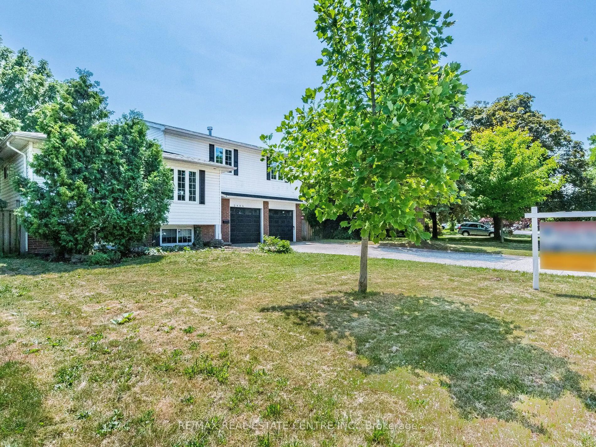 2406 Ventura Drive, ON L6L 2H4