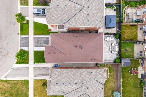 115 Vanhorne Close, ON L7A 4E9