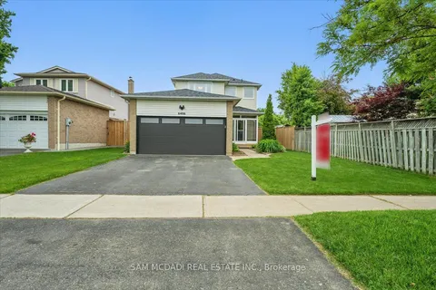 6486 Edenwood Drive, ON L5N 3K1