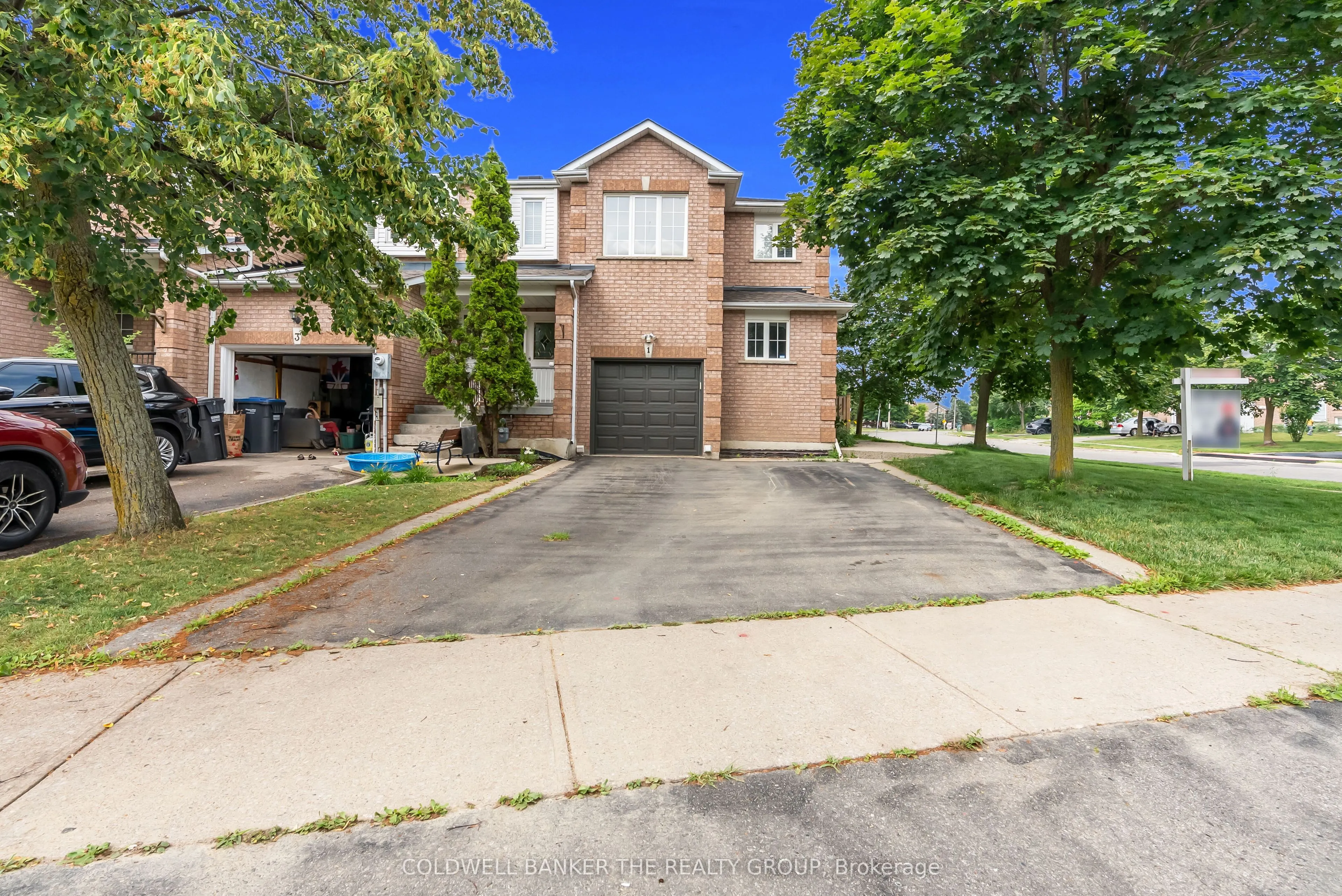 1 Torada Court, ON L7A 1H5