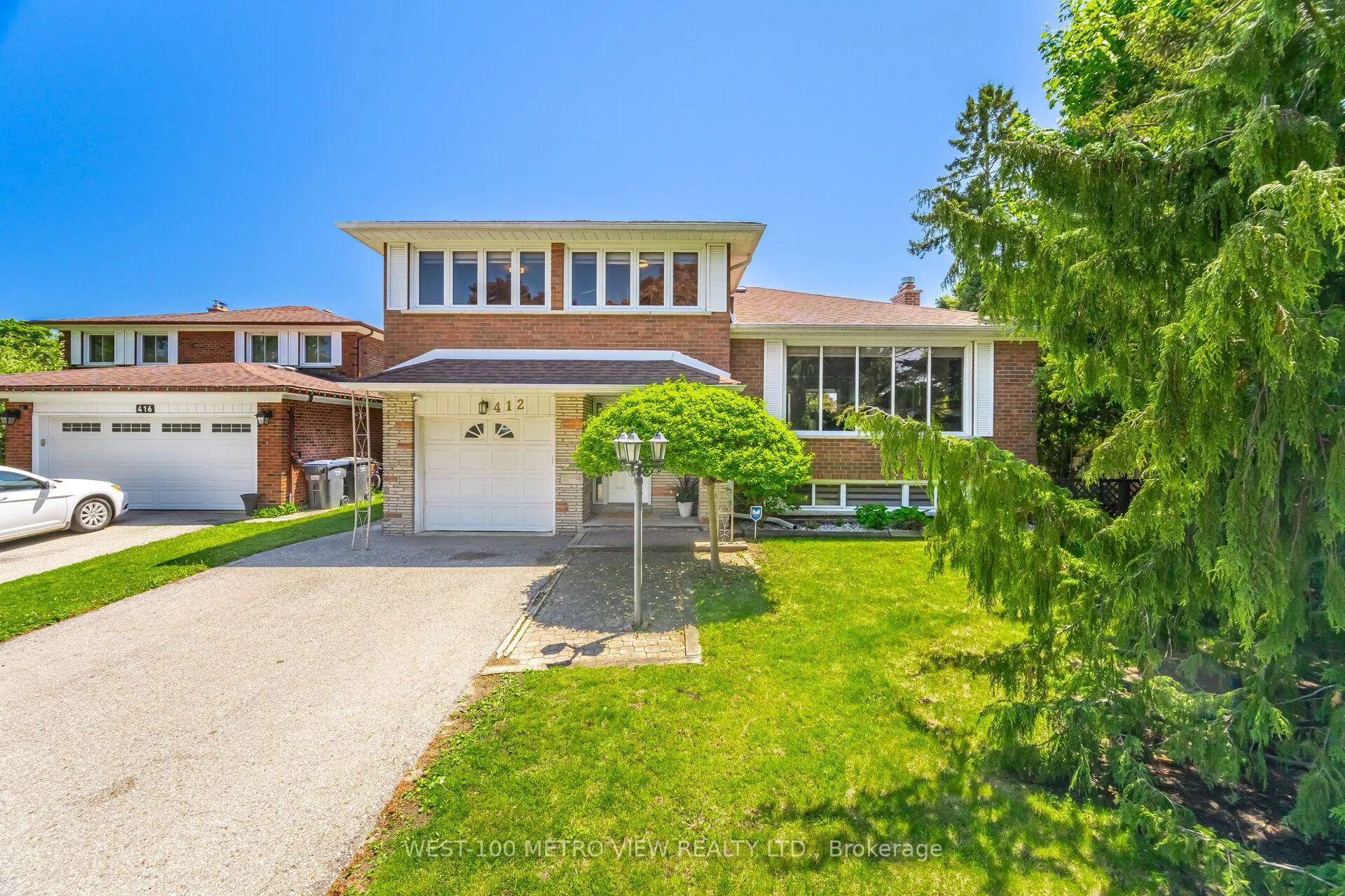 412 Tedwyn Drive, ON L5A 1J5