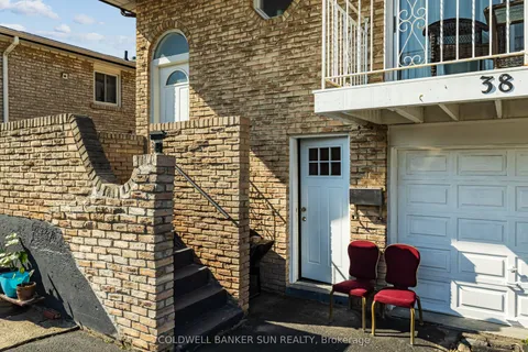 38 Fallway Road, ON L6V 3H2