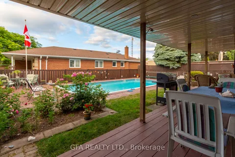 3699 Twinmaple Drive, ON L4Y 3R6