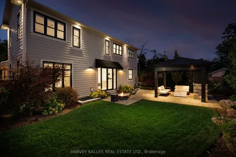 588 Stephens Crescent, ON L6K 1Y3