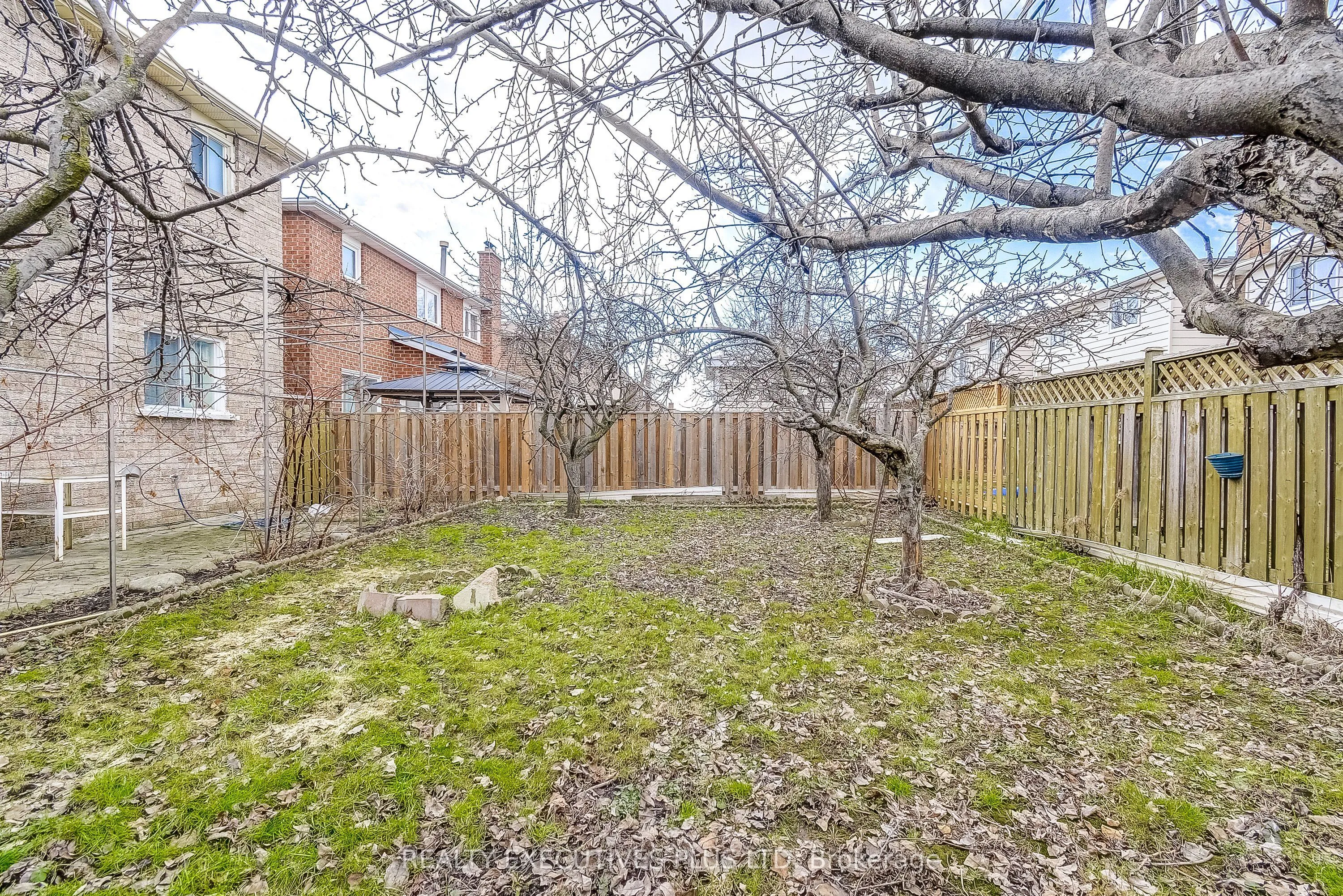 206 Vodden Street, ON L6X 2V3