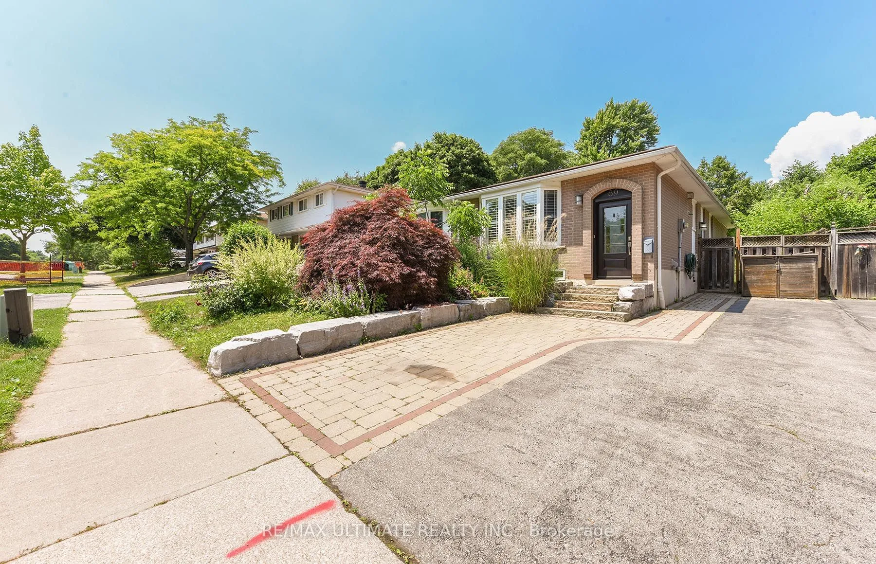 89 Mccraney Street, ON L6H 1H5