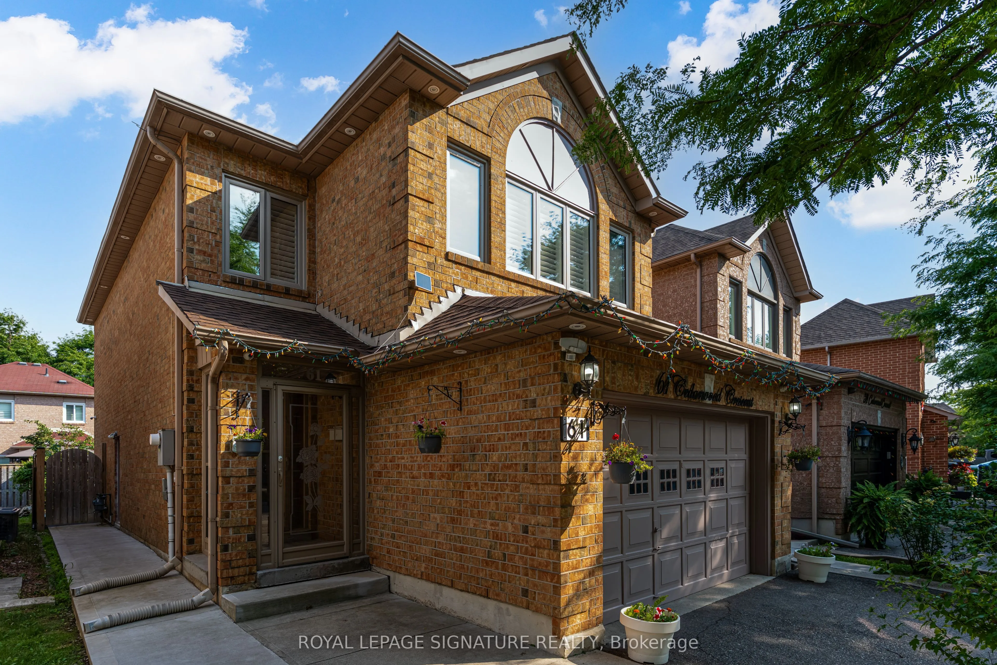 61 Cedarwood Crescent, ON L6X 4J9