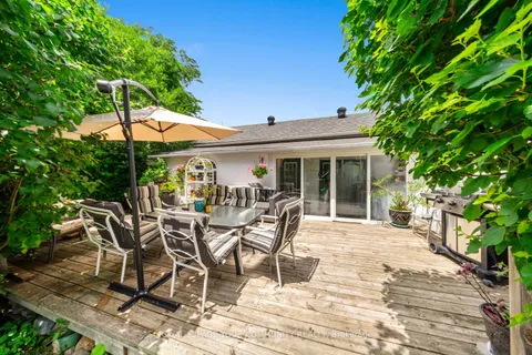 152 Confederation Street, ON L7G 4S8