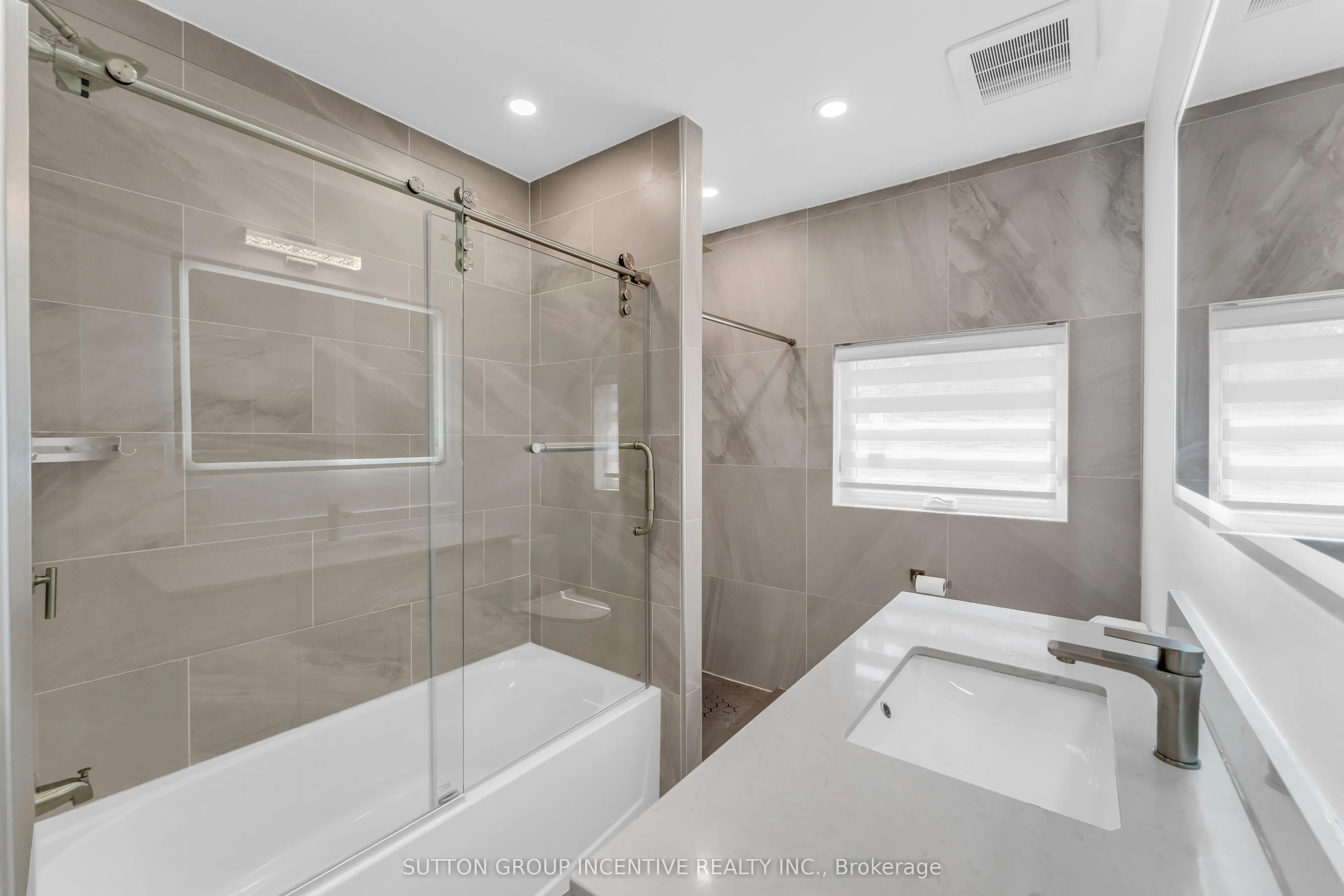 55 Dorward Drive, ON M9V 2J4