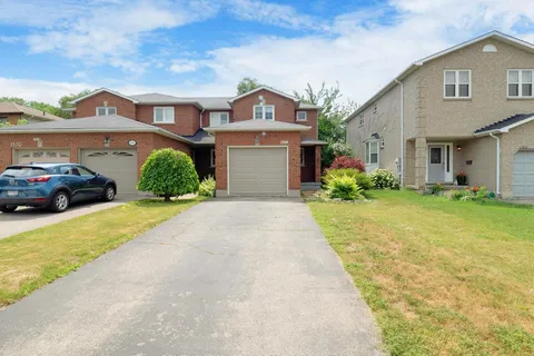 1366 Treeland Street, ON L7R 4P4