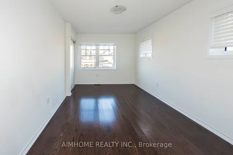 8 Callandar Road, ON L7A 4V1