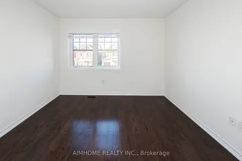 8 Callandar Road, ON L7A 4V1