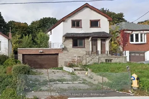 592 Ridelle Avenue, ON M6B 1K9