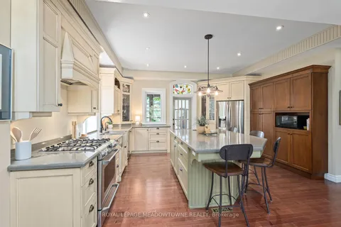 10319 15 Side Road, ON L7G 4S6