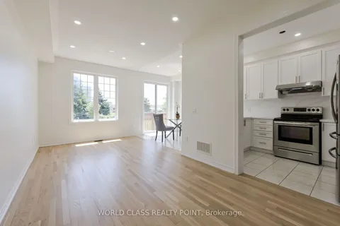 6 Davenfield Circle, ON L6P 2P7