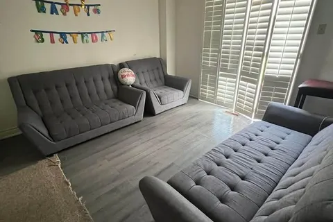 36 Windmill Boulevard, ON L6Y 3E4