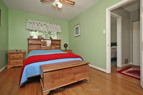 1543 Sandgate Crescent, ON L5J 2E3