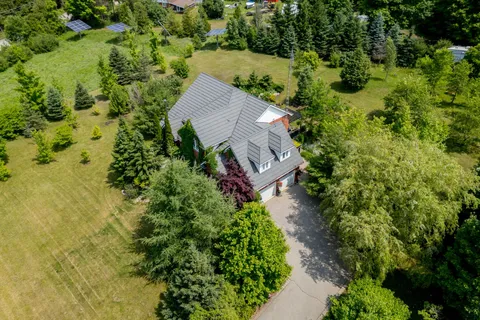 3 Morgan Drive, ON L7J 2L7