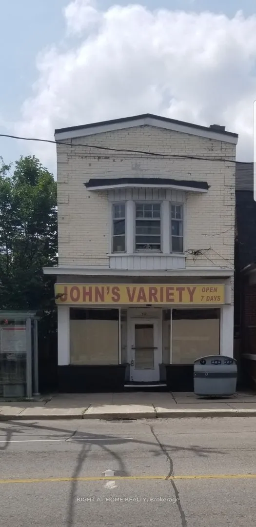 782 Dovercourt Road, ON M6H 2X3