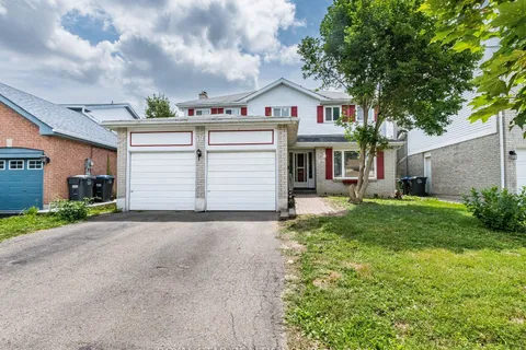 19 Markham Street, ON L6S 3P2