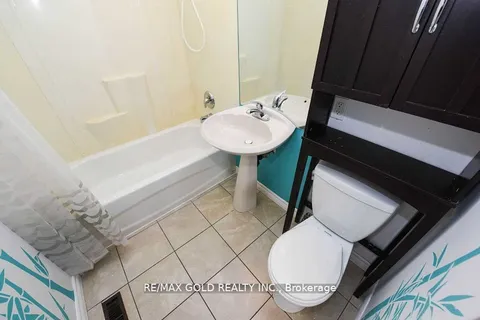 3657 Woodruff Crescent, ON L4T 1T8