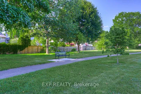 4187 Lakeshore Road, ON L7L 1A5