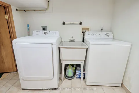 53 Tilden Crescent, ON M9P 1V8