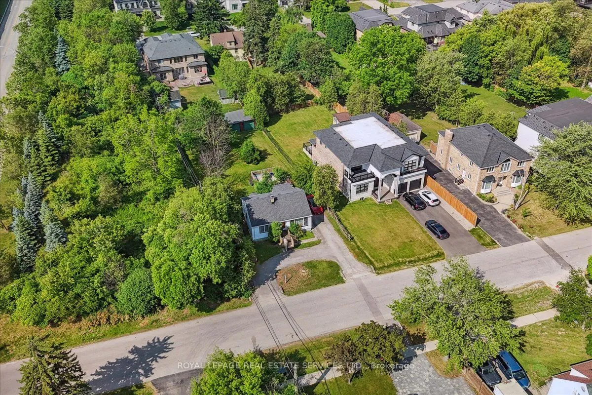 1020 Kent Avenue, ON L6H 1Z6