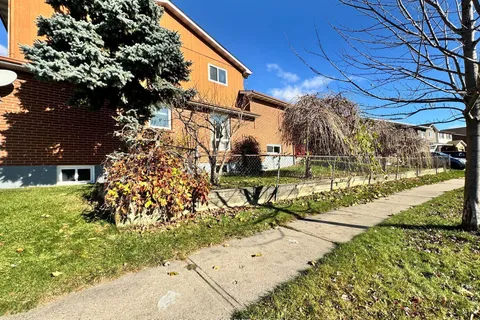 41 Winterfold Drive, ON L6V 3S8