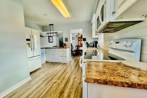 41 Winterfold Drive, ON L6V 3S8