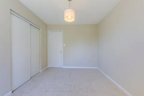 3037 Abernathy Way, ON L6M 5C1