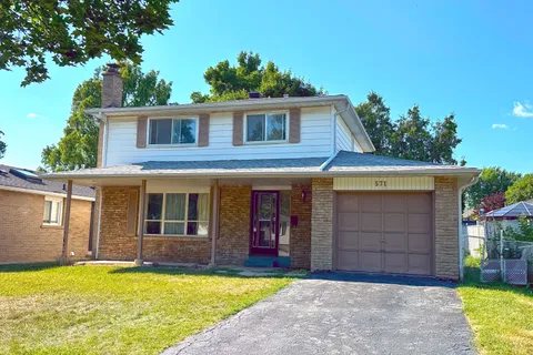 571 Minette Circle, ON L5A 3B9