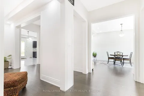 48 James Walker Avenue, ON L7C 4M8