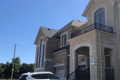 34 Sapwood Crescent, ON L6Z 1W5