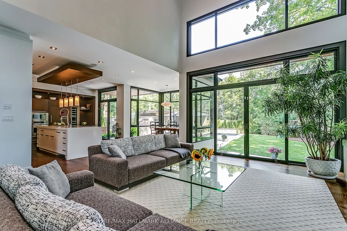 363 Morrison Road, ON L6J 4K2