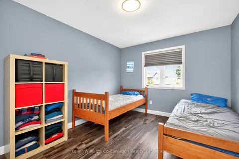 14 Graham Crescent, ON L9W 5J4