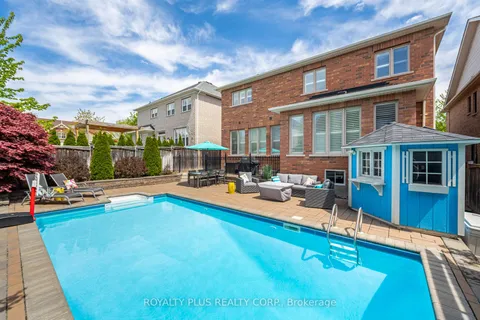 25 Mccandless Court, ON L7C 3R6