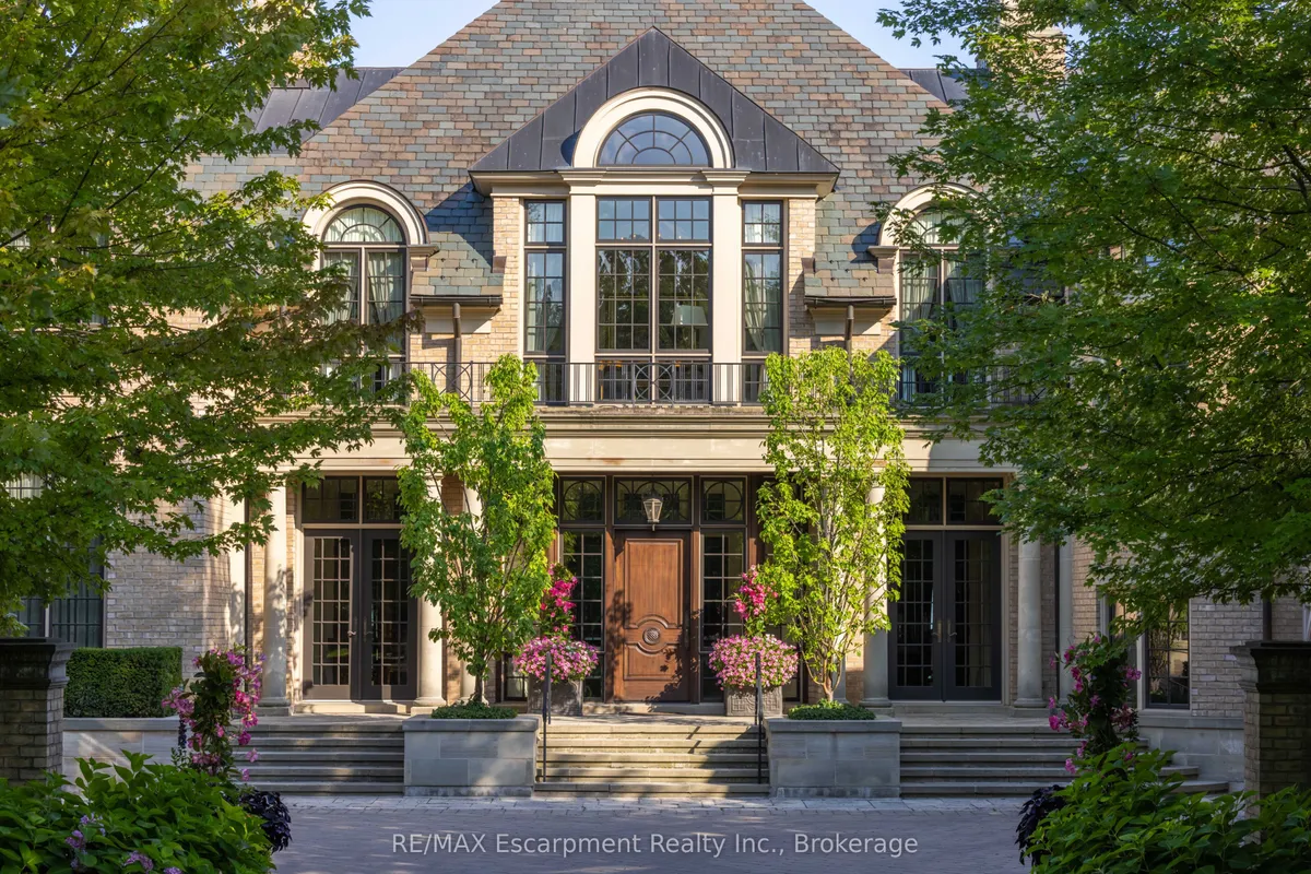 2054 Lakeshore Road, ON L6J 1M3