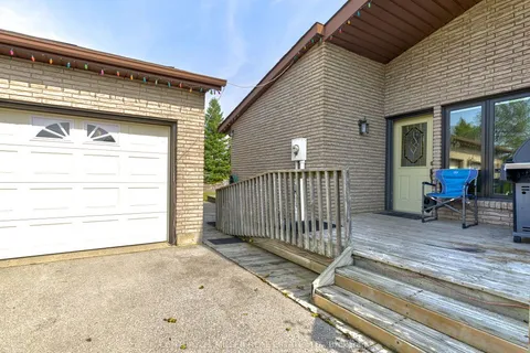 11331 Amos Drive, ON L0P 1B0