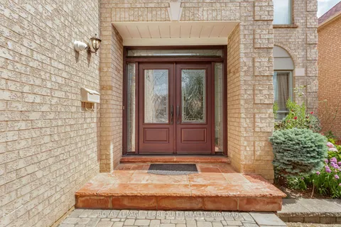 5839 Fieldon Road, ON L5M 5K3