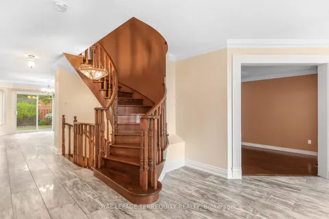 5839 Fieldon Road, ON L5M 5K3