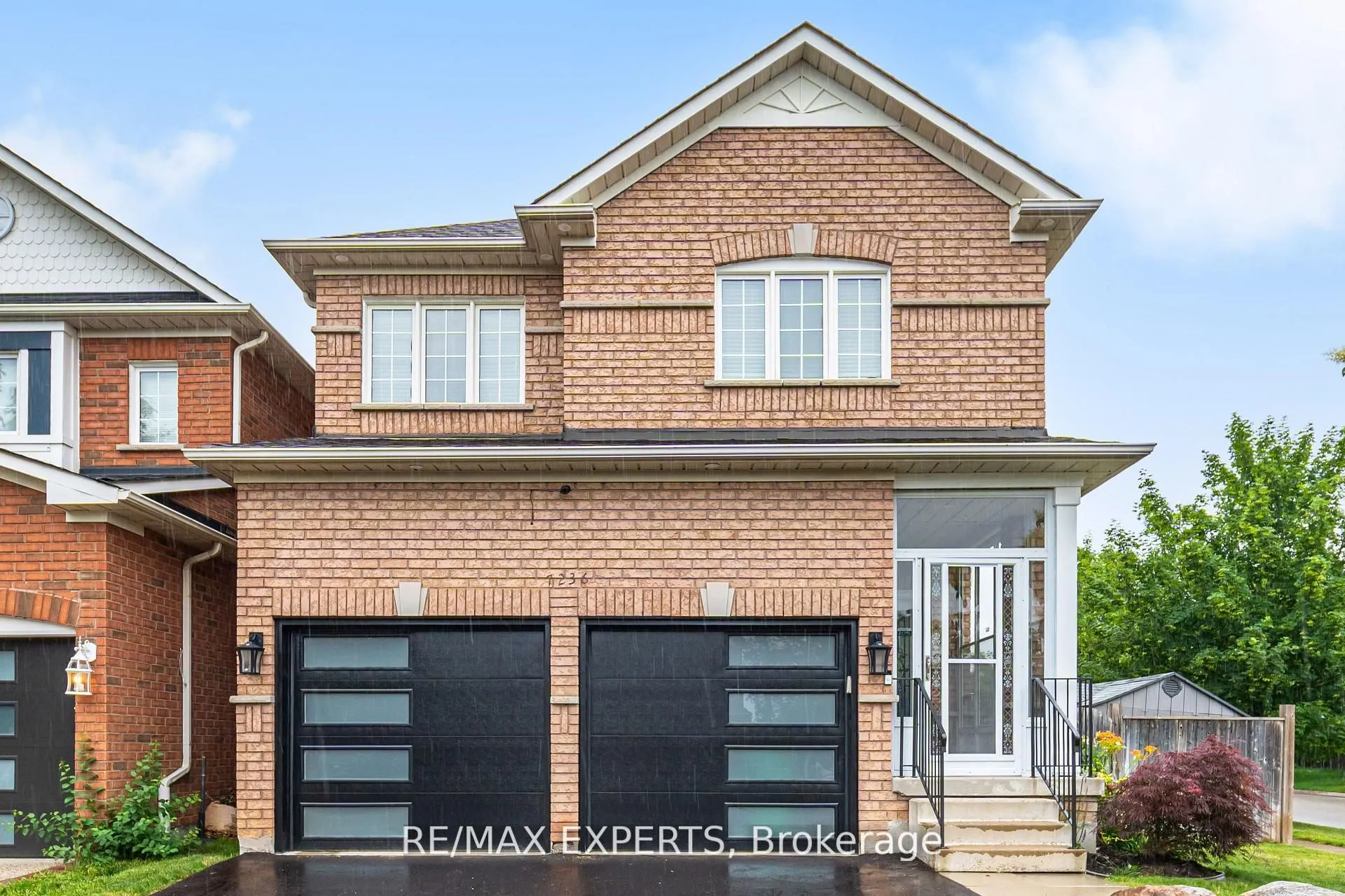 7236 Zinnia Place, ON L5W 1K5