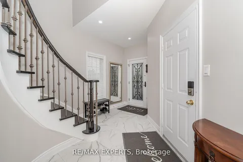 7236 Zinnia Place, ON L5W 1K5