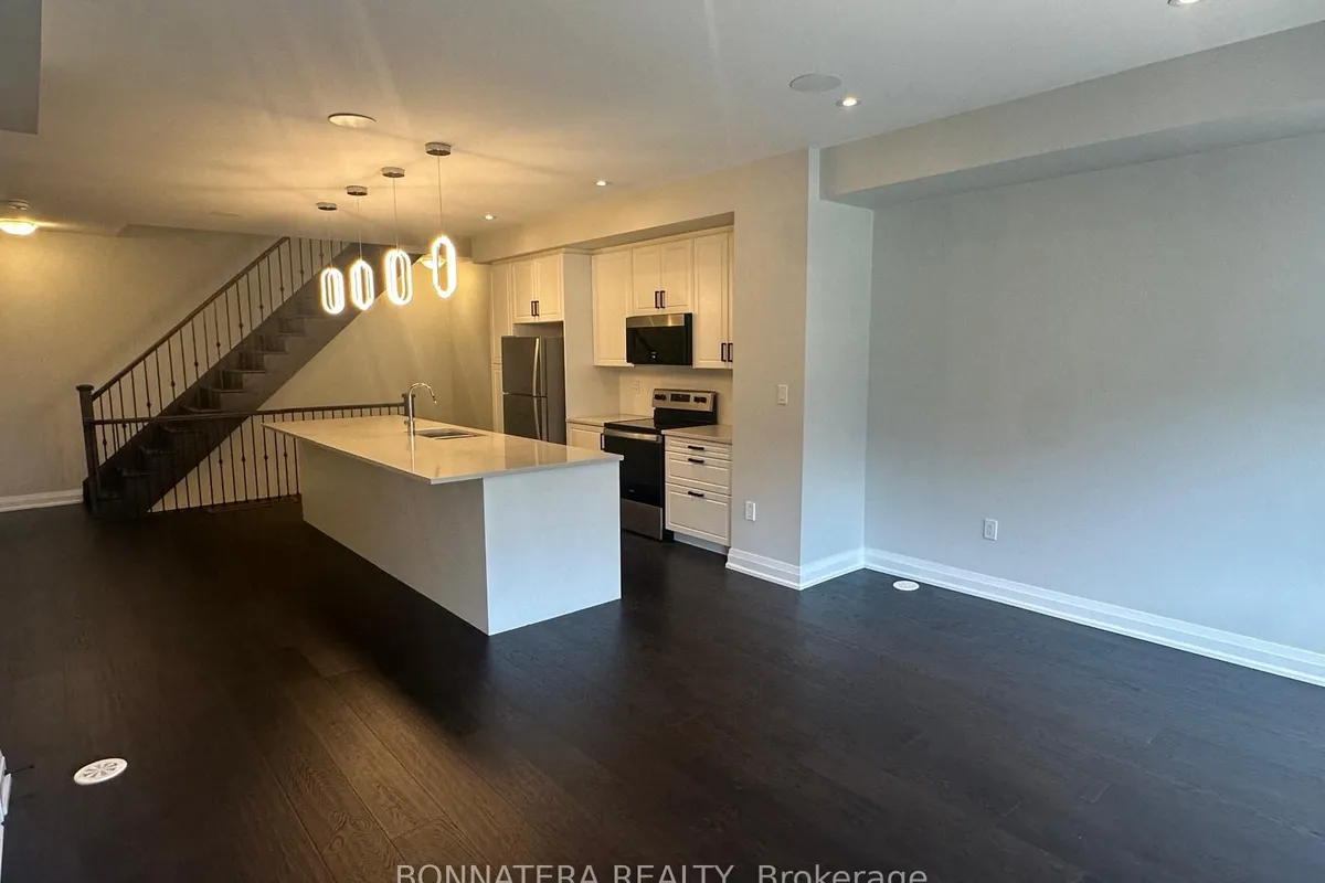 2461 Belt Lane, ON L6M 5L9