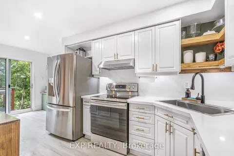 184 Howard Crescent, ON L9W 4W3