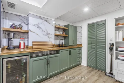 184 Howard Crescent, ON L9W 4W3