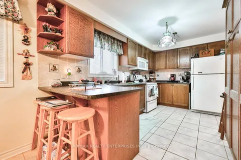 3 Jack Kenny Court, ON L7E 2M5