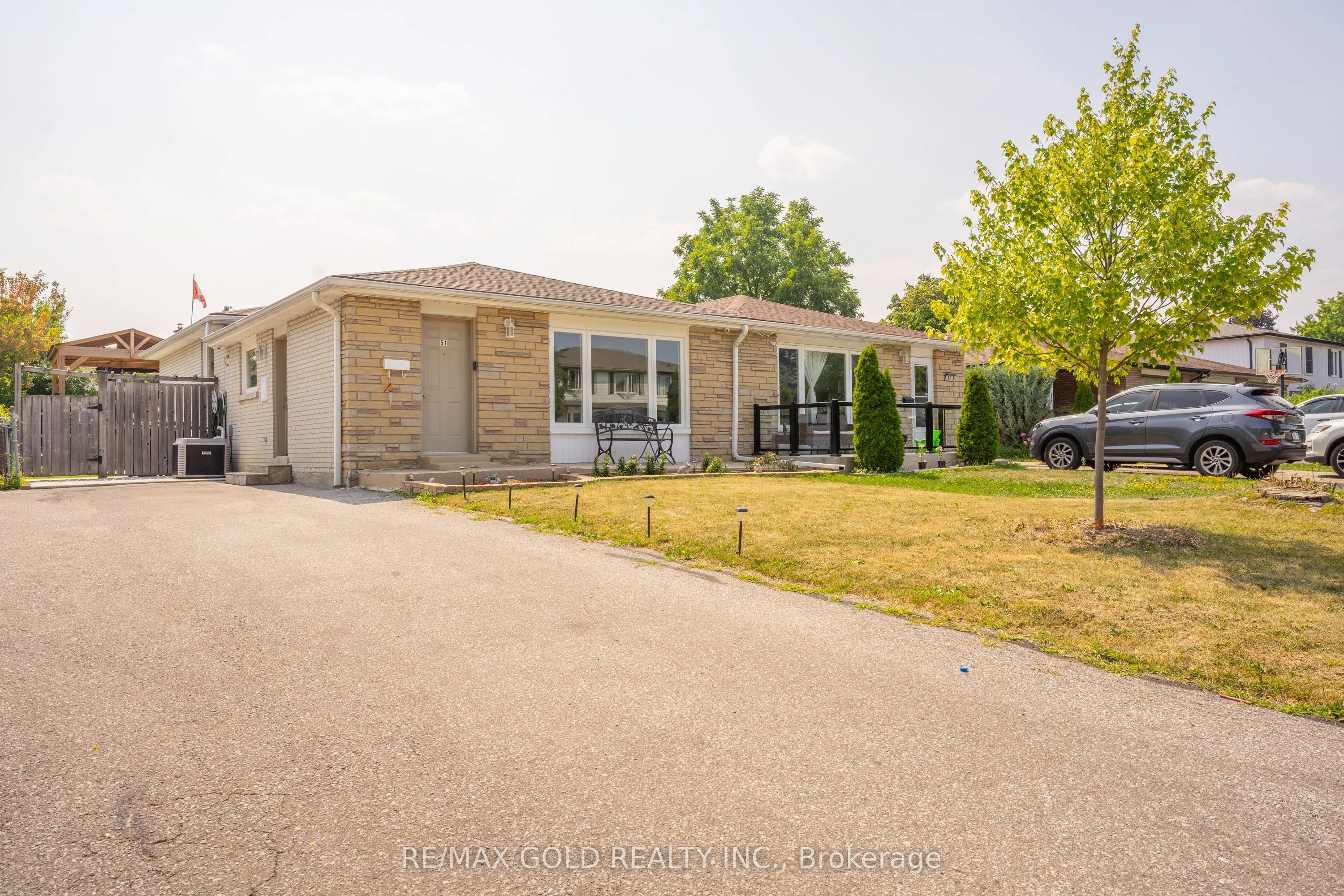 51 Davenport Crescent, ON L6T 3L5